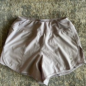 Light lavender LuLu look shorts